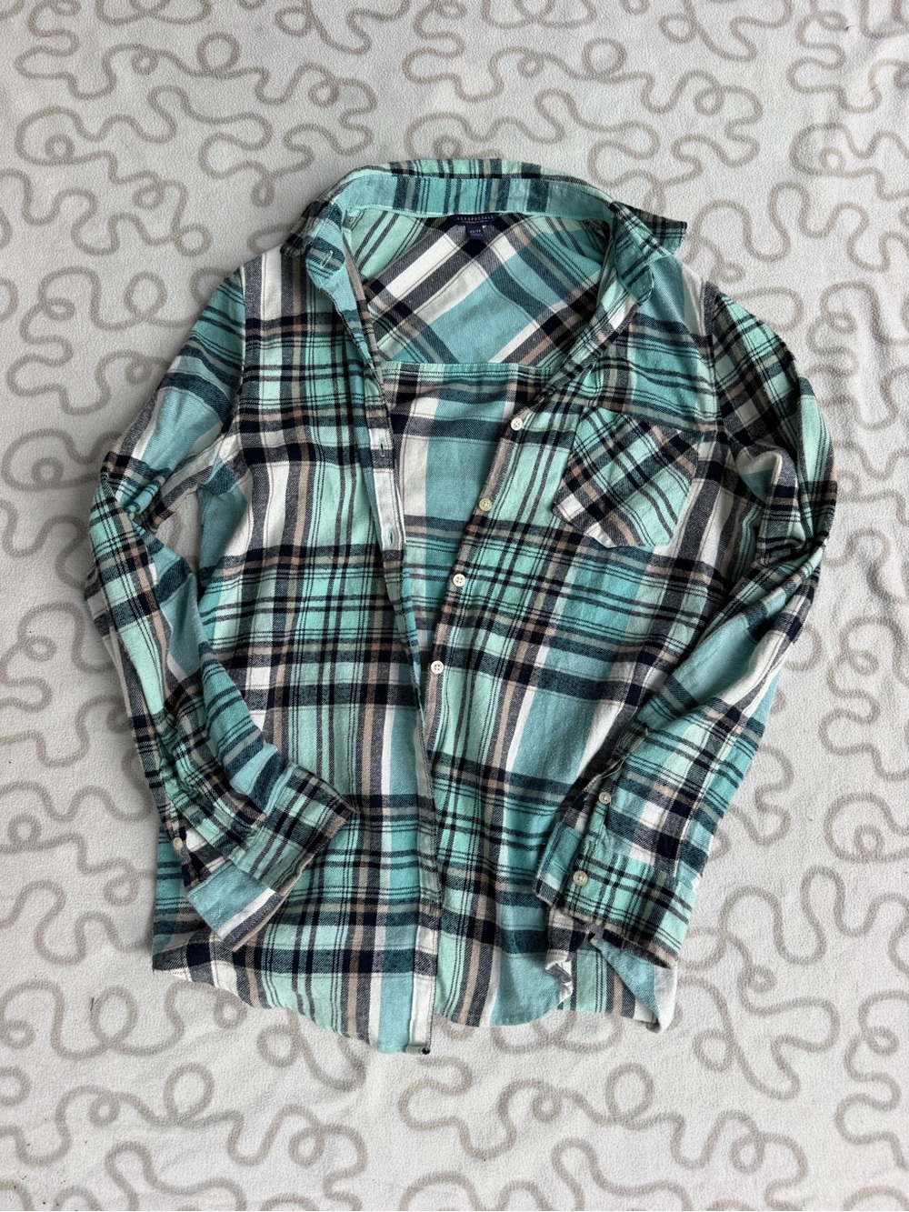 Aeropostale Mint and Navy Plaid Button-Up Shirt